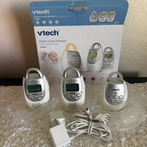 vTech Digital Audio Monitor with 2 Parent Units DM221-2